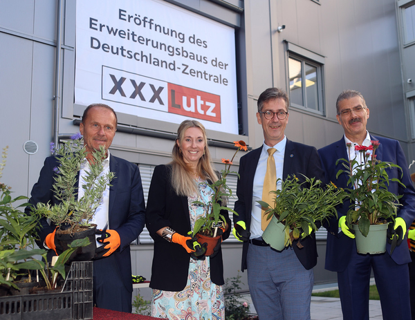 Vorschaubild PR_LDE_Press Release_20230926_Meldungen_Fortsetzung einer Erfolgsgeschichte: XXXLutz eröffnet den Erweiterungsbau seiner Deutschland-Zentrale in Würzburg