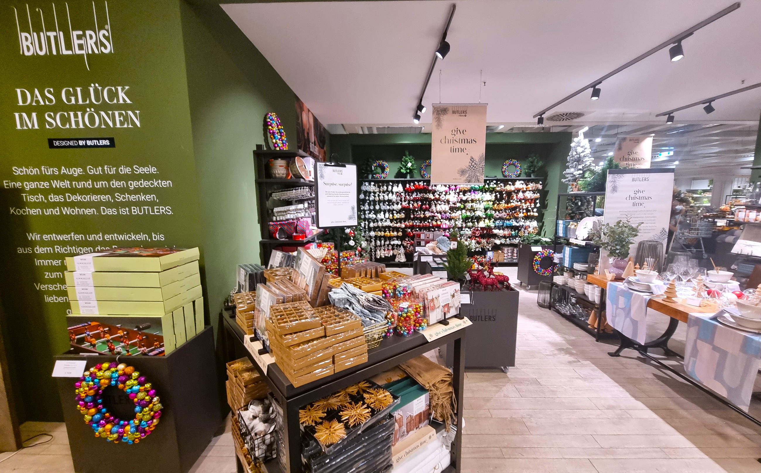 BUTLERS goes XXXLutz: Erstes Shop-in-Shop-Konzept im Mannheimer Möbelhaus mit dem Roten Stuhl - XXXLUTZ