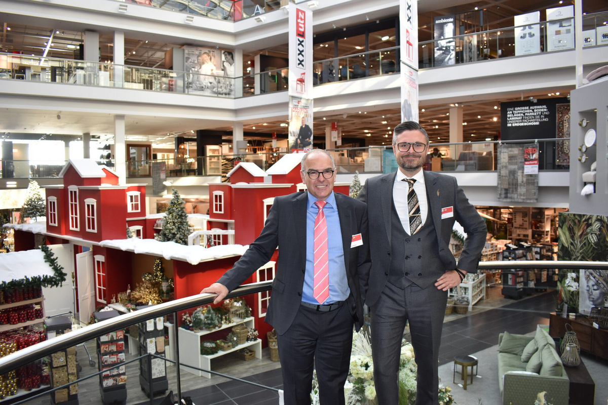 XXXLutz Mann Mobilia hat eine lange Tradition in Wiesbaden: Das Flaggschiff in der Äppelallee - XXXLUTZ