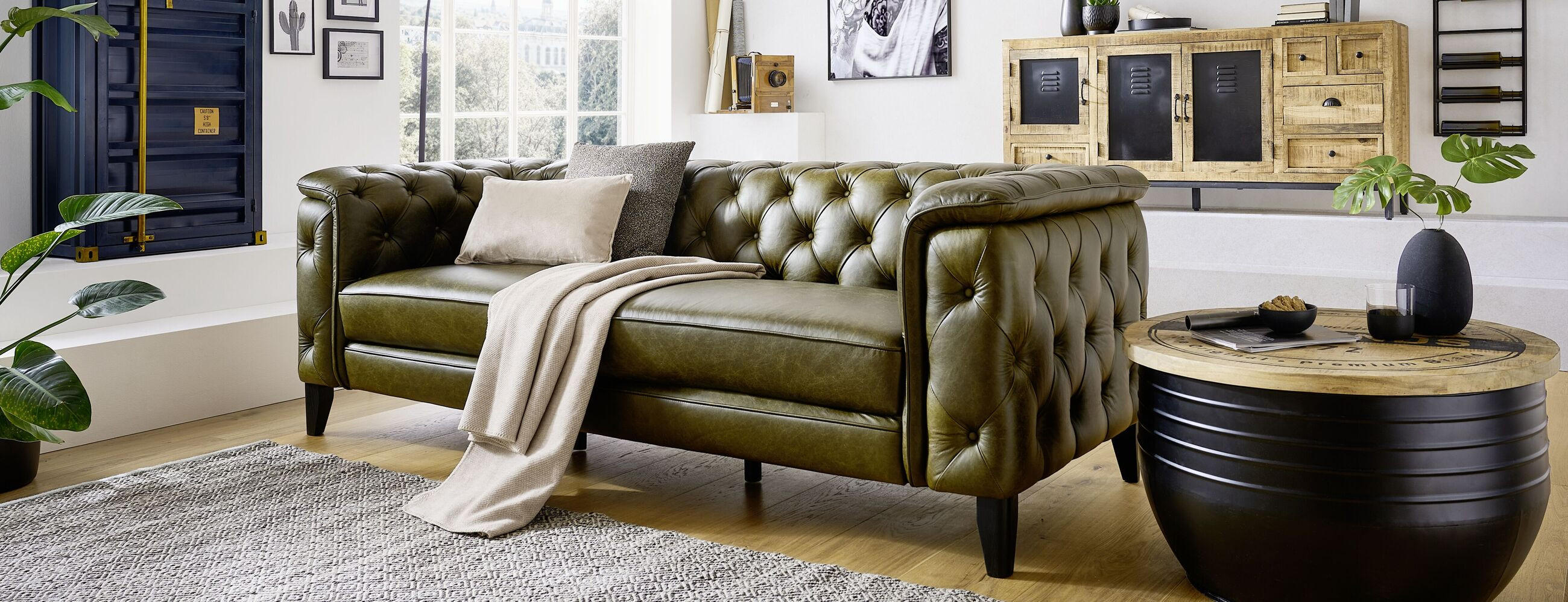 Chesterfield Sofa grün
