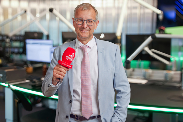 Vorschaubild PR_LAT_Press Release_20240621_Meldungen_XXXLutz startet eigenen Radiosender