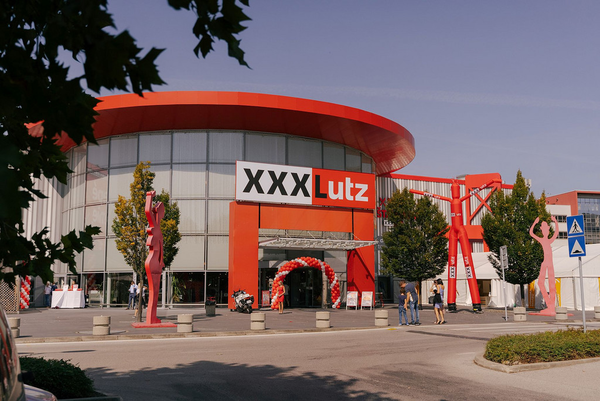 Náhľadový obrázok PR_LSK_Press Release_20200915_New_Pobočky_Správy_XXXLutz na Slovensku otvára päť nových XXXL obchodných domov s nábytkom