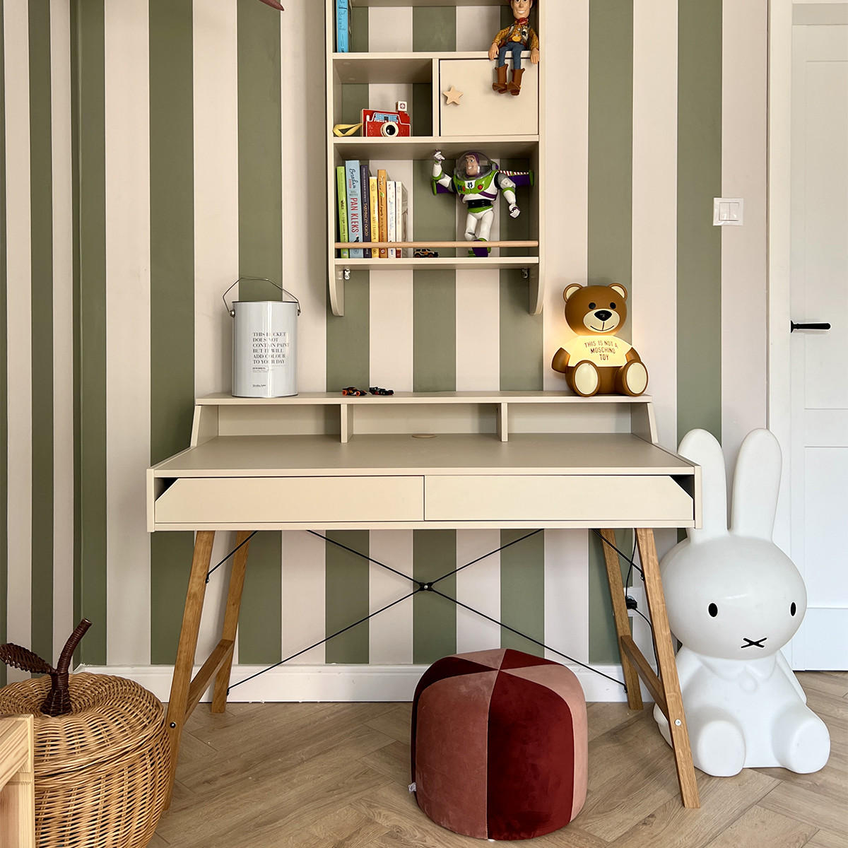 PSACÍ STŮL Kašmír - béžová, kompozitní dřevo (60/120/86cm) - Petits-meubles