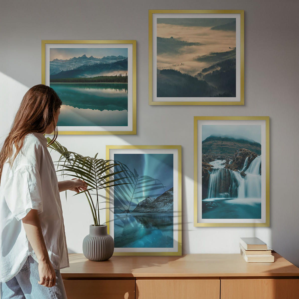 BILDER SET 4er Set - 50x50 cm & 40x60 cm Goldrahmen - Winterlandschaften, Wasserfälle, Nordlichter - Goldfarben, Kunststoff (50/50cm) - TULUP
