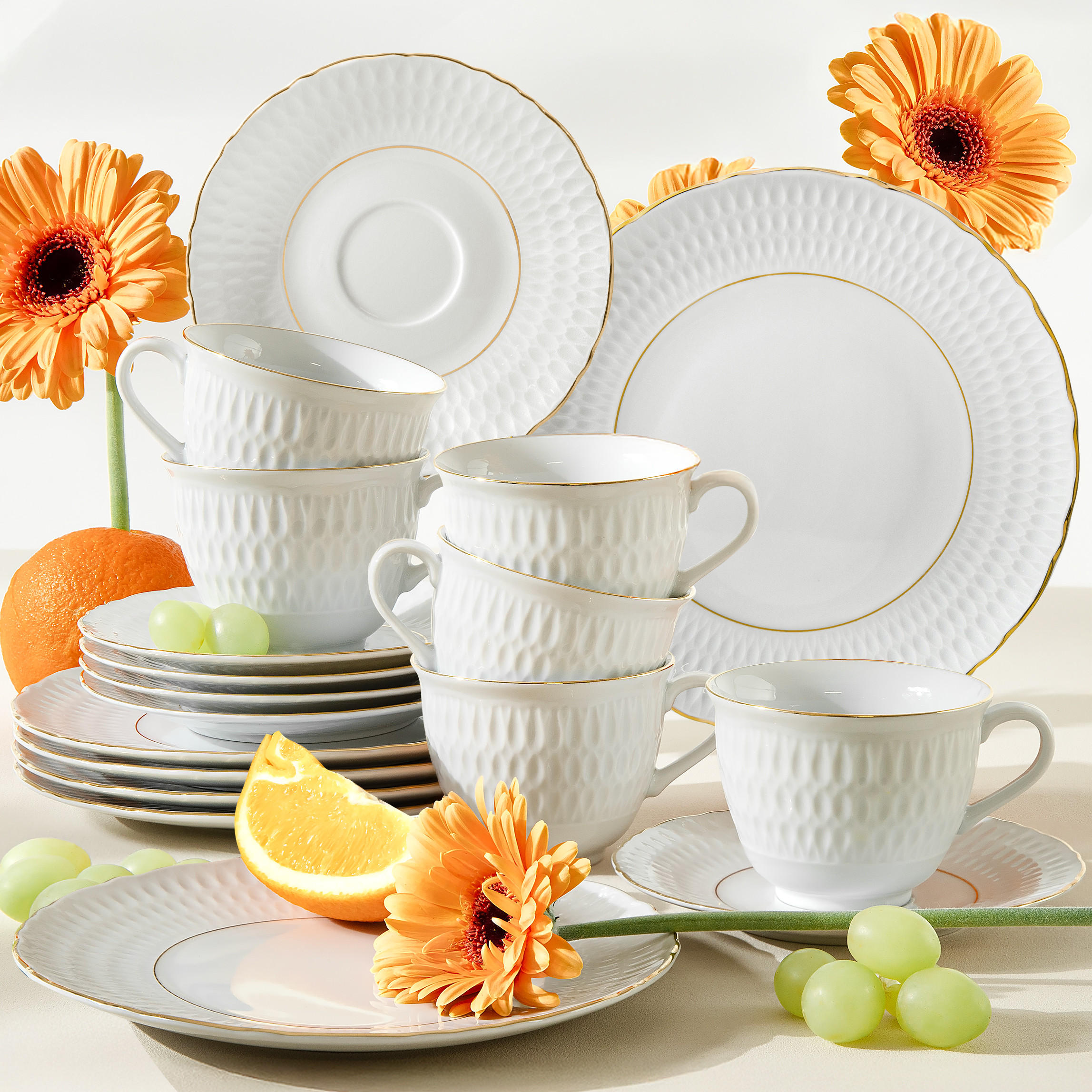 KAFFEESERVICE 6 Personen CMIELOW SOFIA GOLDRAND 18-tlg aus Porzellan - Weiß, Keramik (21/22/21cm) - KONSIMO®