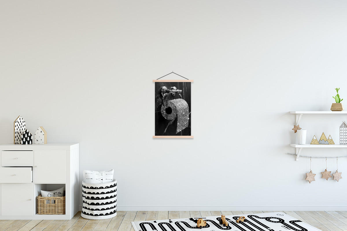 POSTER WC - Toilettenpapier - Schwarz und weiß - Glitter 40x60 cm - Silberfarben, Textil (40/60/0.15cm) - MuchoWow