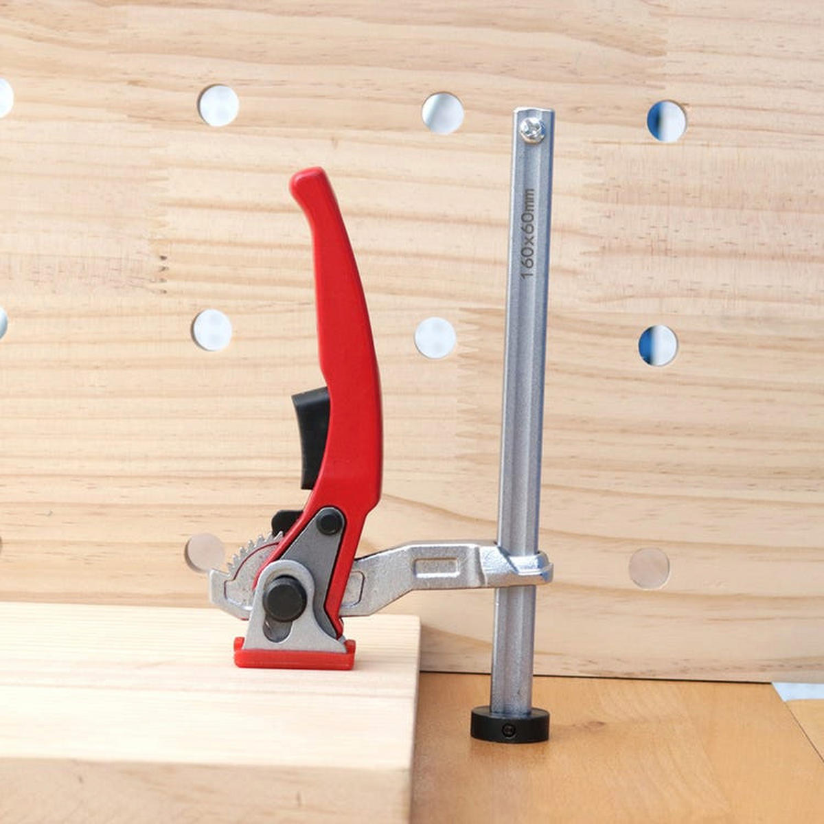 CRIMPZANGE – Basis 160 x 60 mm, Schraubschlauchschelle (20 mm) - Rot, Metall (23.5/13/6cm) - DCA