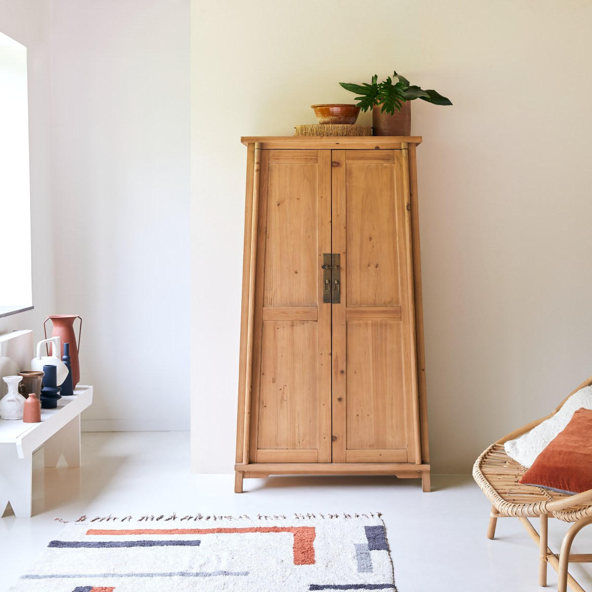 SCHRANK Yuki Natur aus Pinie - Naturfarben, Holz (100/180/40cm) - Tikamoon