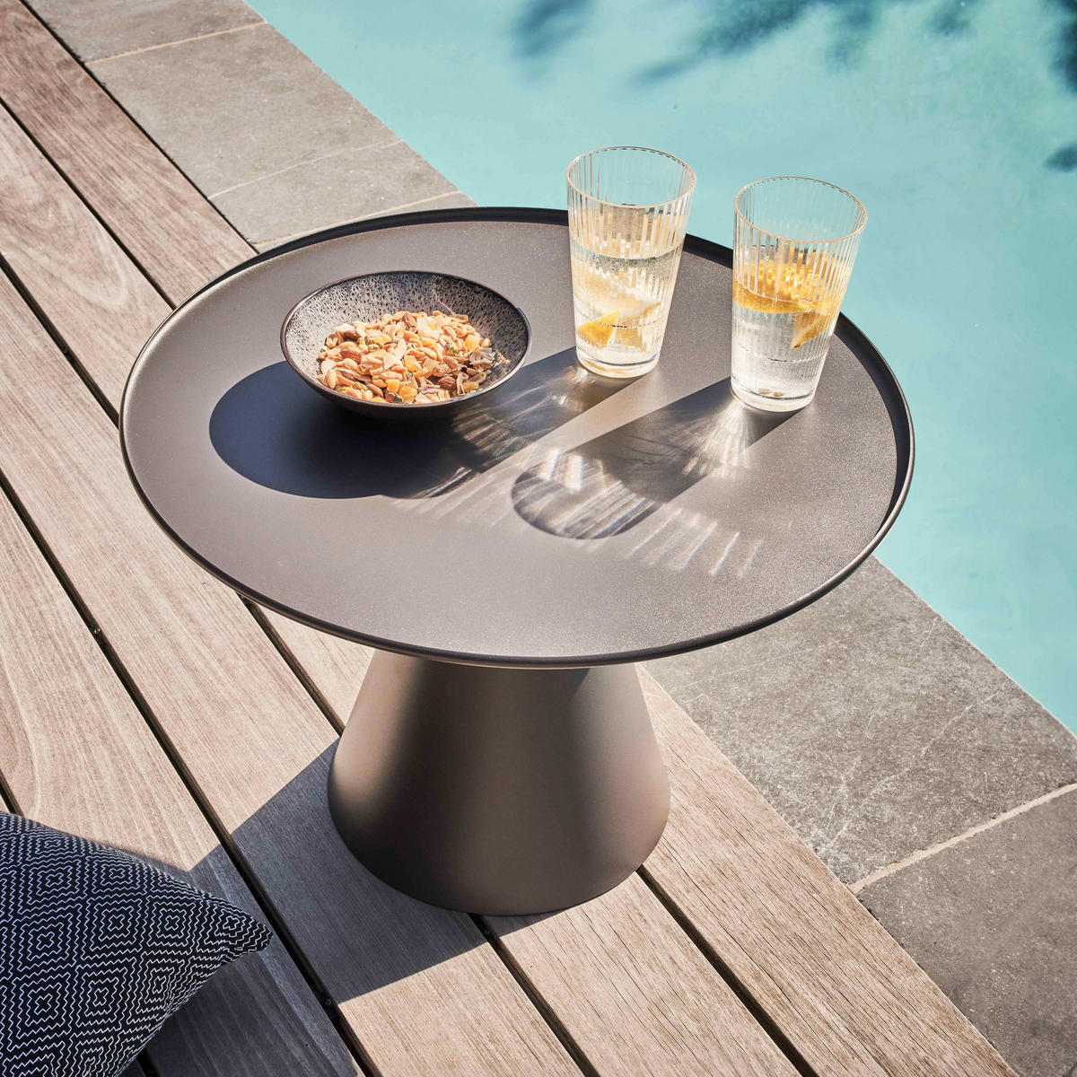 GARTENBEISTELLTISCH, Grau - Grau, Metall (1/1/42.5cm) - Oviala