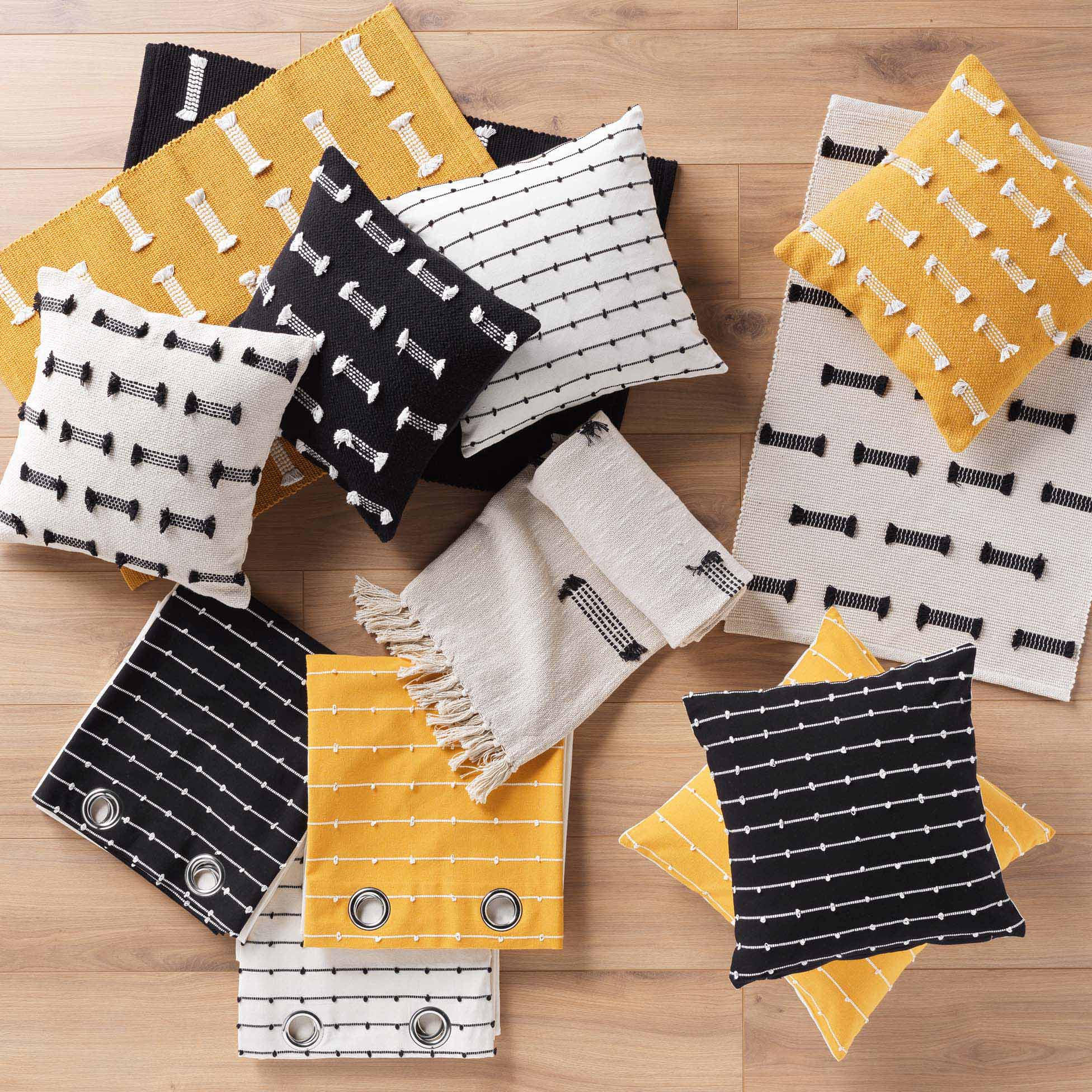 Thumbnail - Douceur d´intérieur Zierkissen, Schwarz, Naturmaterialien, Abstrakt, Ethno, Quadratisch, 45x45 cm, Wohntextilien, Kissen...