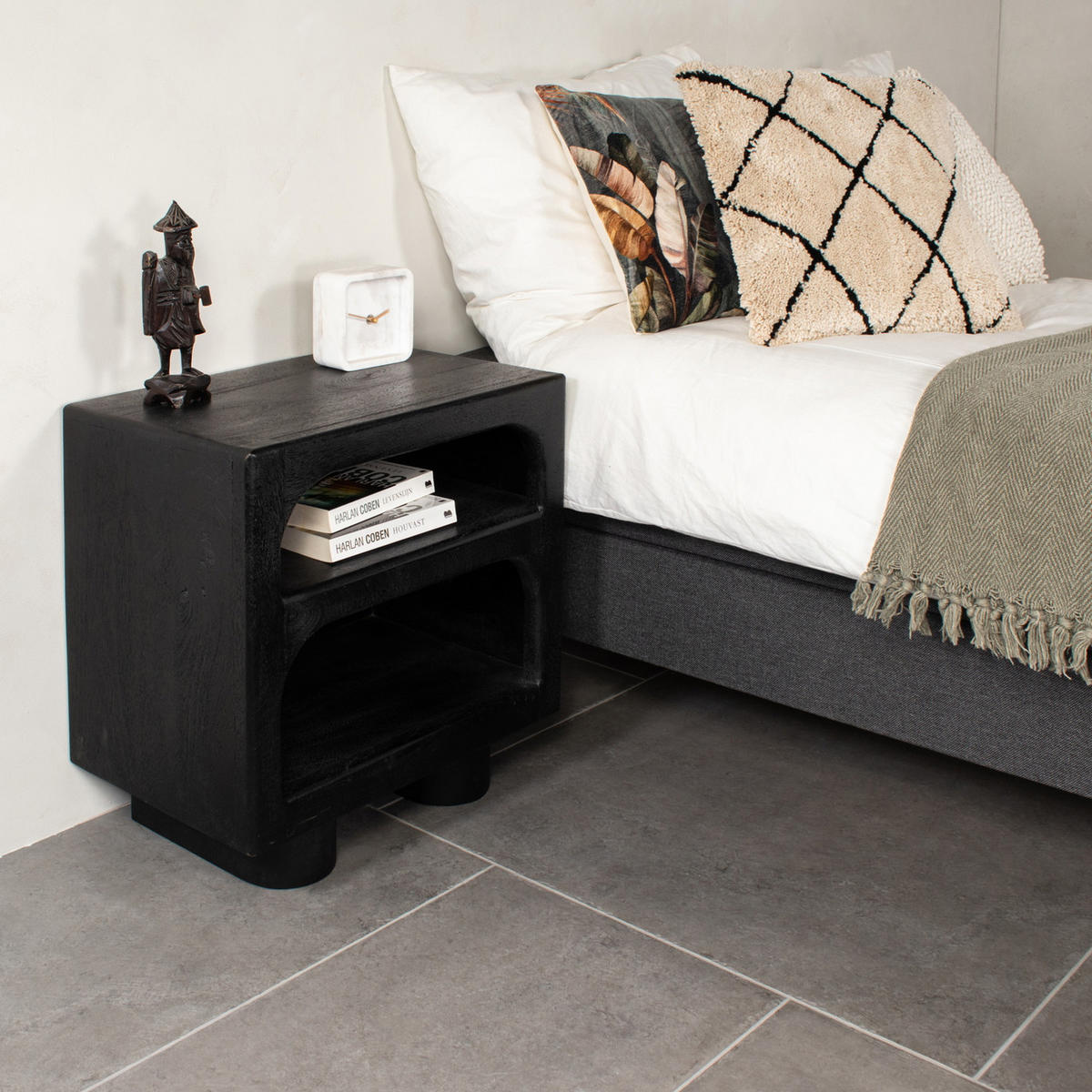 NACHTTISCH aus Mangoholz 55cm, schwarz - Schwarz, Holz (35/55/55cm) - Giga Meubel