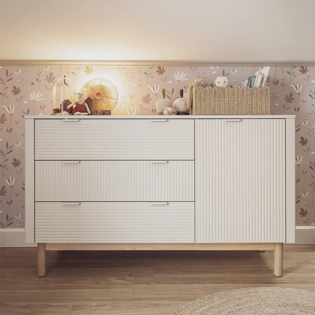 DJEČJA KOMODA Miloo Šampanjac - bež, drvni materijal (144.5/90.5/52.5cm) - Petits-meubles