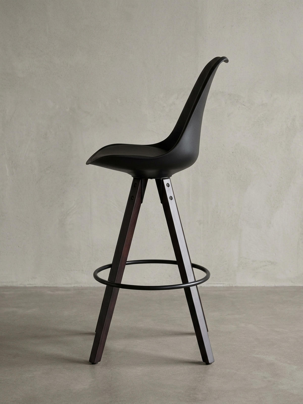 BARHOCKER – Skandinavisch, Kunstleder, Rückenlehne, X-Beine mit Metallring - Schwarz, Holz/Kunststoff (49/113/53cm) - KADIMA DESIGN