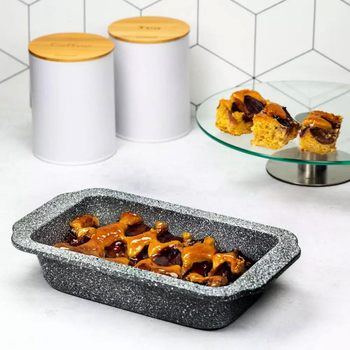 BACKFORM Grau 30.5/16.8/6 cm KB7379 - Grau, Metall (16.8/6/30.5cm) - Klausberg 