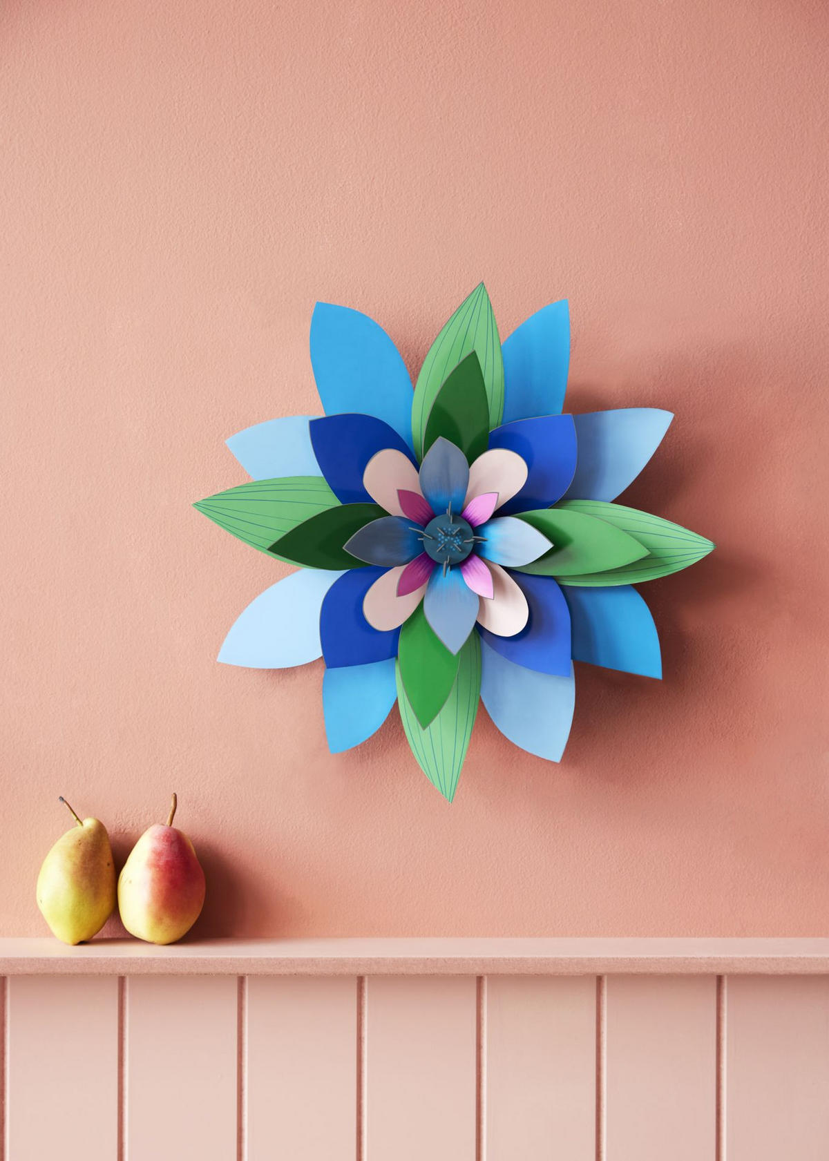 WANDDEKO Azurblaues Blütenblatt 11/42 cm - Multicolor, Wellpappe (11/42/42cm) - KUNSTLOFT