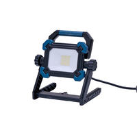 LED-ARBEITSSTRAHLER - 55 W mit 4500 Lumen, dimmbar, Tageslicht 5000 K, Steckdose und Kabelaufwicklung, IP54 - Schwarz, Metall (28/26.7/18.7cm) - Northpoint