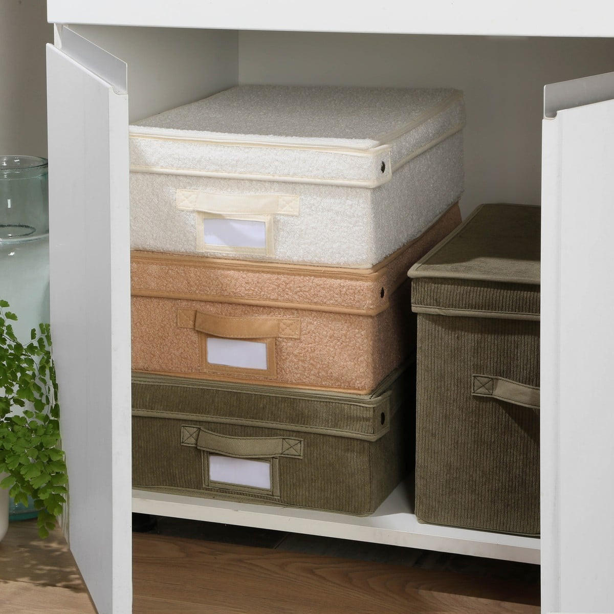 AUFBEWAHRUNGSBOX mit deckel aus bouclé-stoff in beige - 31,5/48/15 cm - Beige, Textil (33.5/48/15cm) - Calicosy