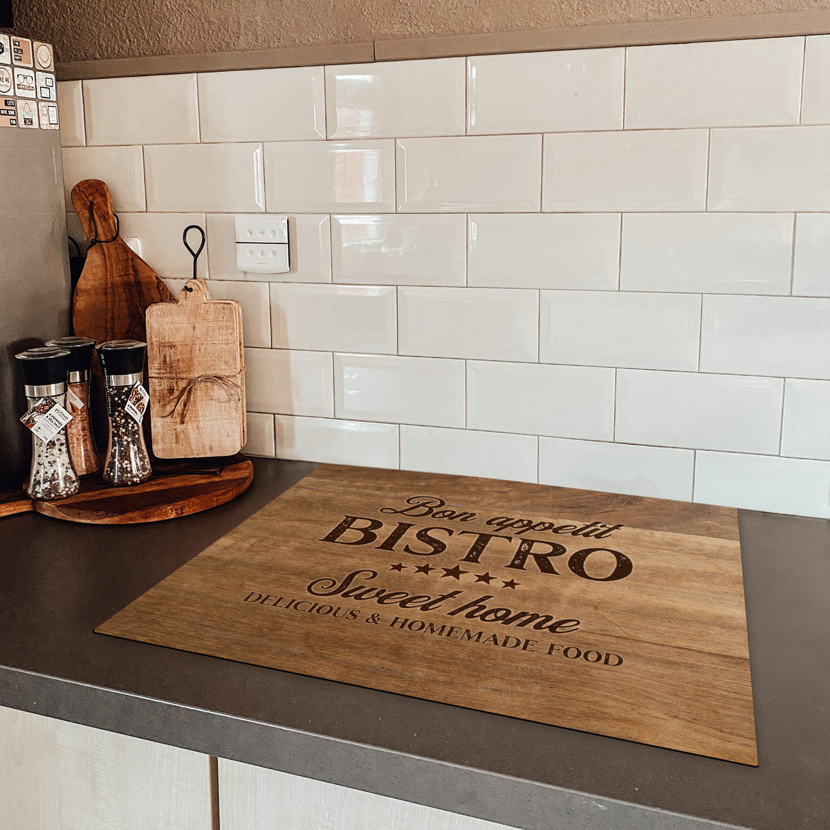 HERDABDECKPLATTE Zitat - Bistro - Guten Appetit - Süßes Zuhause - Holzmaserung Herdabdeckung Induktionsfeld 65x52 cm - Braun, Kunststoff (65/52/0.2cm) - MuchoWow