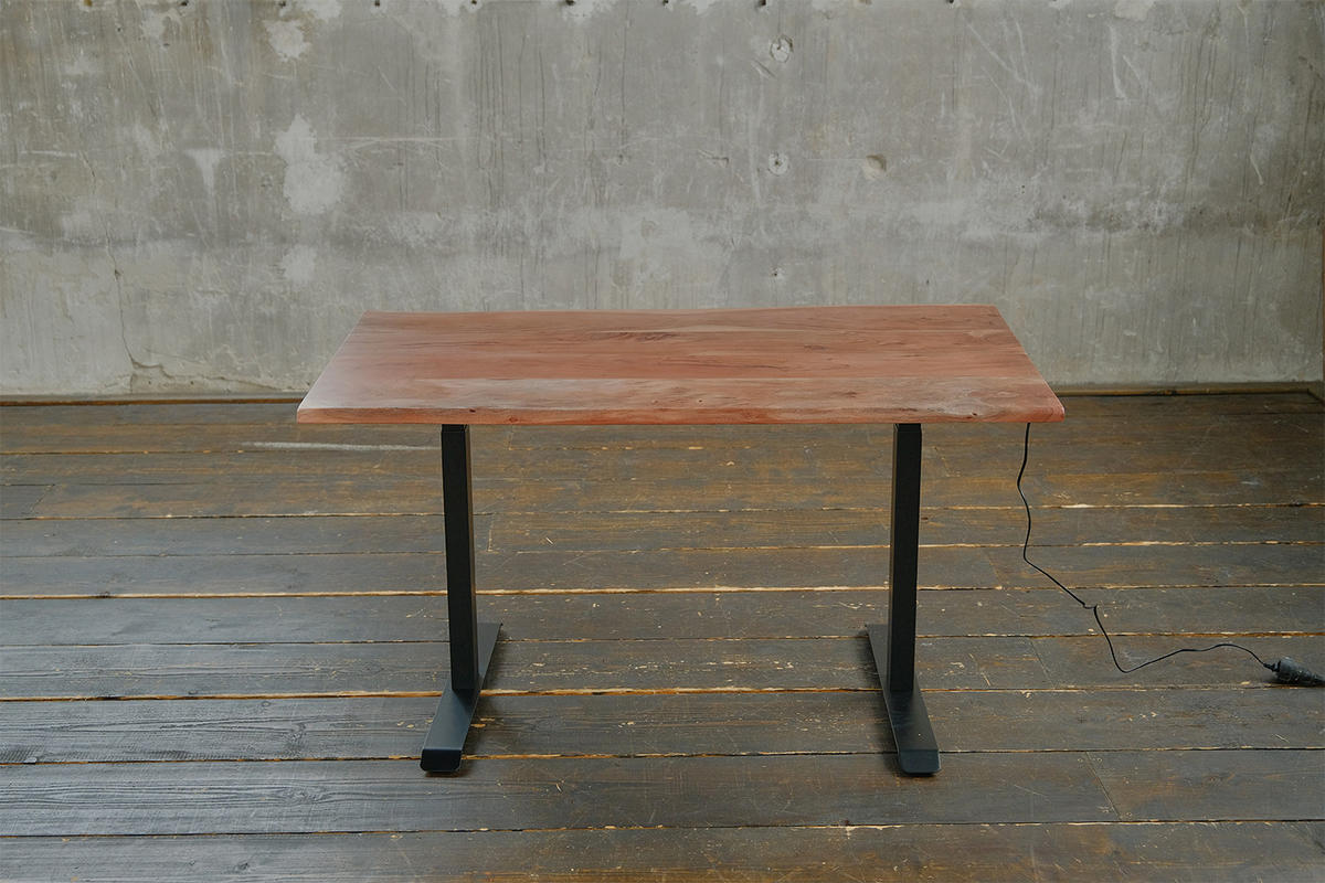 SCHREIBTISCH LORA elektrisch höhenverstellbar Nussbaum Dekor Akazie - Nussbaumfarben/Schwarz, Holz (180/90/72cm) - KAWOLA