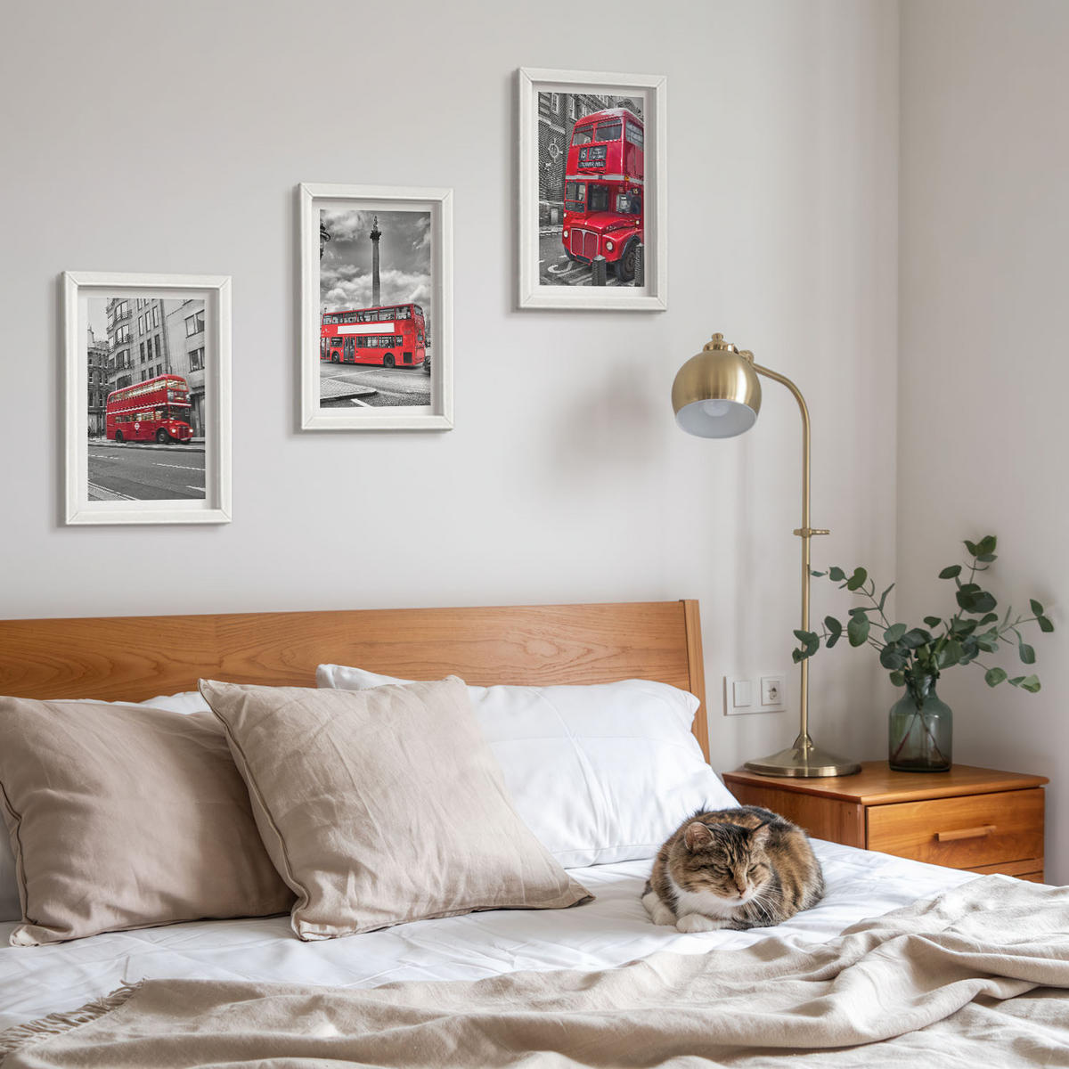 WANDBILDER 3er-Set - 20x30 cm Weißer Rahmen - Rote Busse in London - Weiß, Kunststoff (20/30cm) - ArtPrintCave