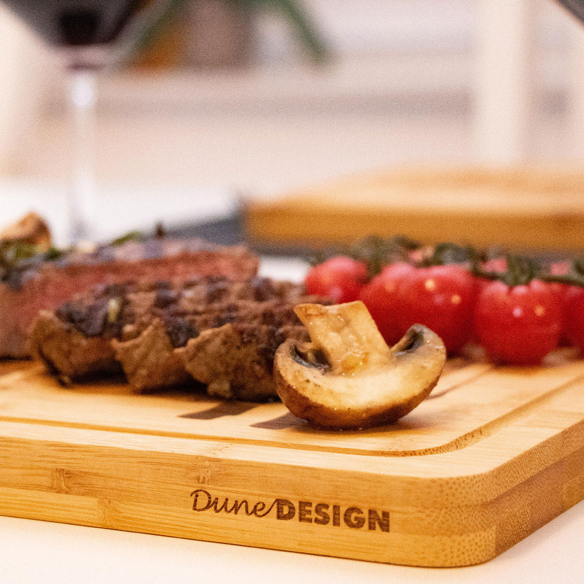 STEAKBRETT 23/33/2 cm, Bambus - Braun, Holz (23/33cm) - Dunedesign