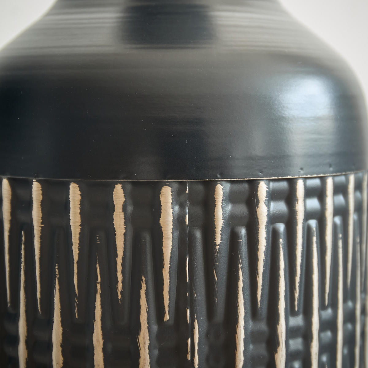 BODENVASE mit Rillenmuster, Metallvase 3tlg., Schwarz - Schwarz, Metall (83cm) - LVHOM