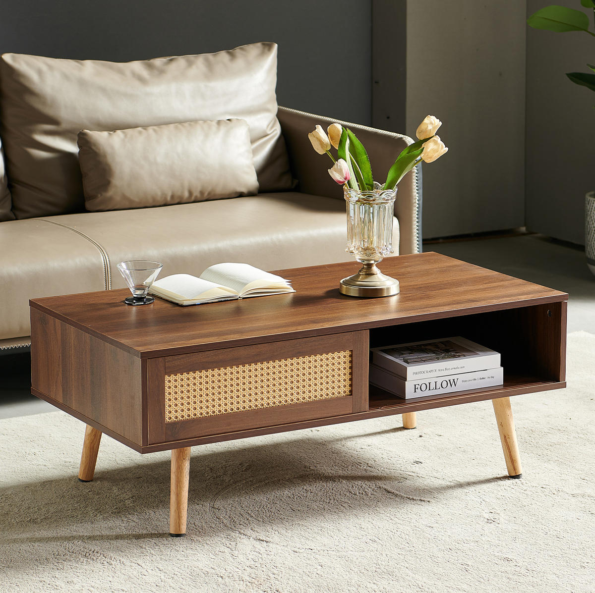 COUCHTISCH 105/55/40 cm in Braun mit Rattan-Schiebetür und Massivholzbeinen - Braun, Holzwerkstoff (105/55/40cm) - Flora Grace