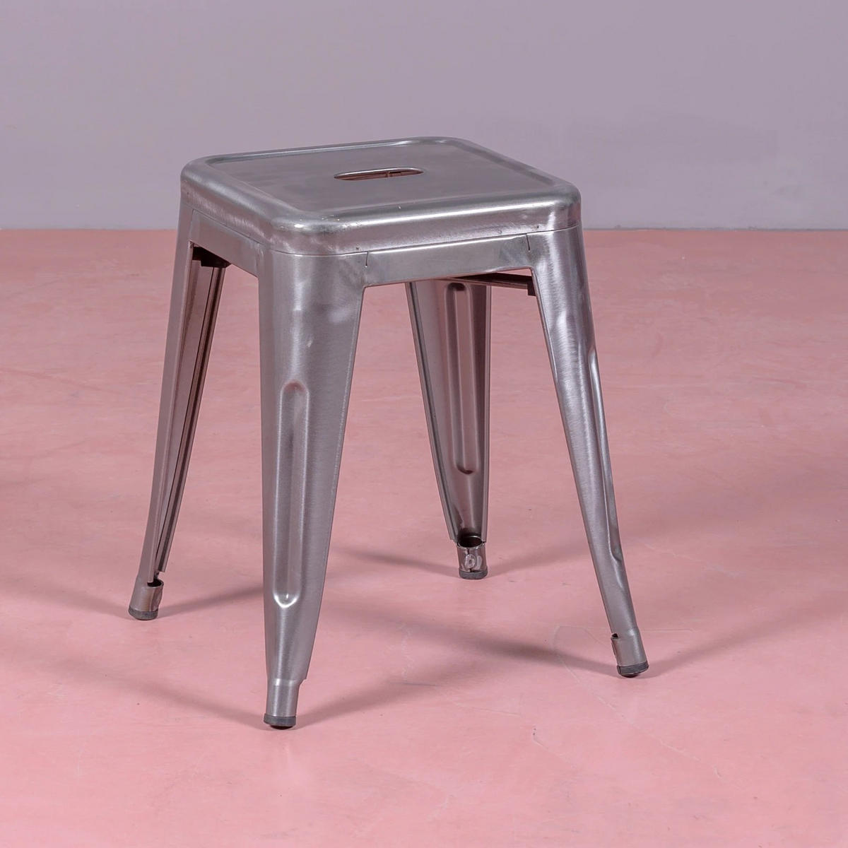 HOCKER Metall Alufarben - Alufarben, Metall (37/46/37cm) - Nest Dream