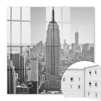 SCHLÜSSELBOX Weiß 30x30 cm – Türöffnung nach rechts - Stadtpanorama - Grau, Metall (30/30/5cm) - TULUP