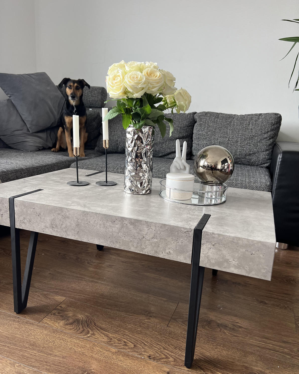 KONFERENČNÍ STOLEK Betonoptik/černý obdélníkový 60/100 cm Adena - šedá/černá, kompozitní dřevo (100/60/43cm) - Beliani