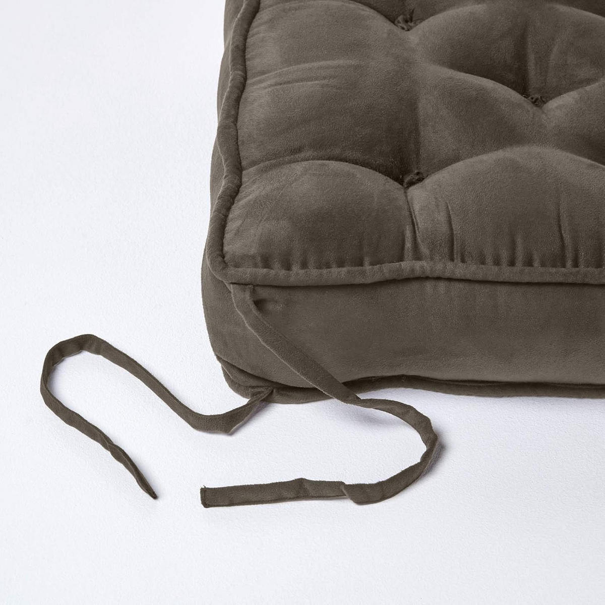 SITZKISSEN taupe-grau 40/40/10 cm – Stuhlkissen Velours - Taupe, Textil (40/40/10cm) - Homescapes