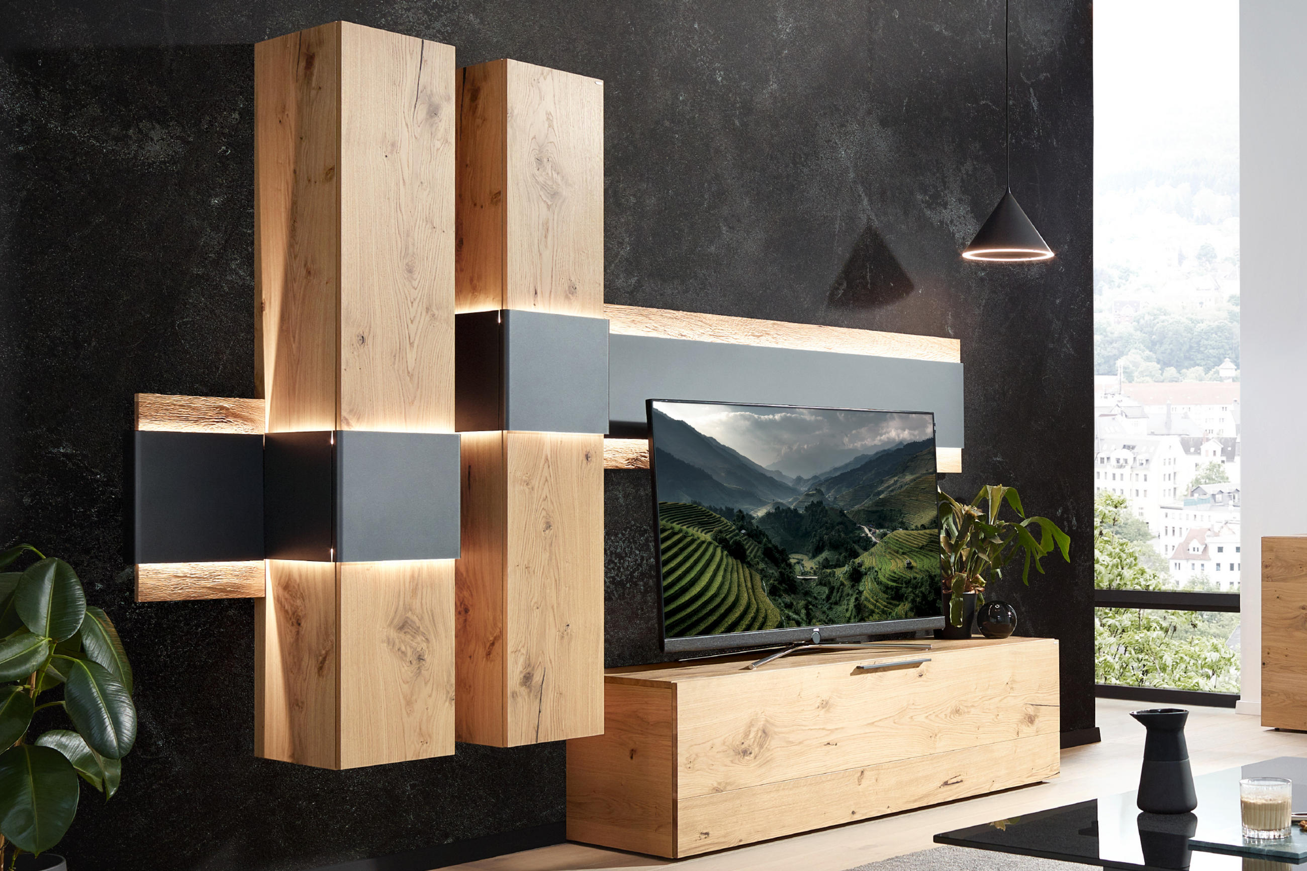 Wohnwand aus furniertem Holz