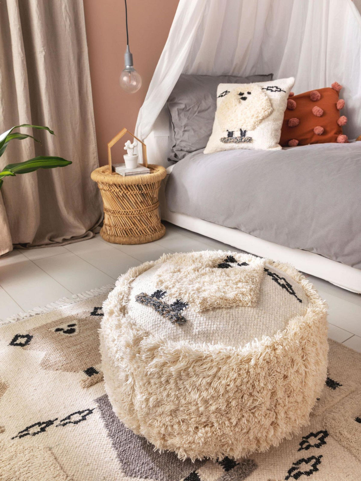 POUF Shawn Ivory 45x45x25 cm - Beige, Textil (45/25/45cm) - KUNSTLOFT