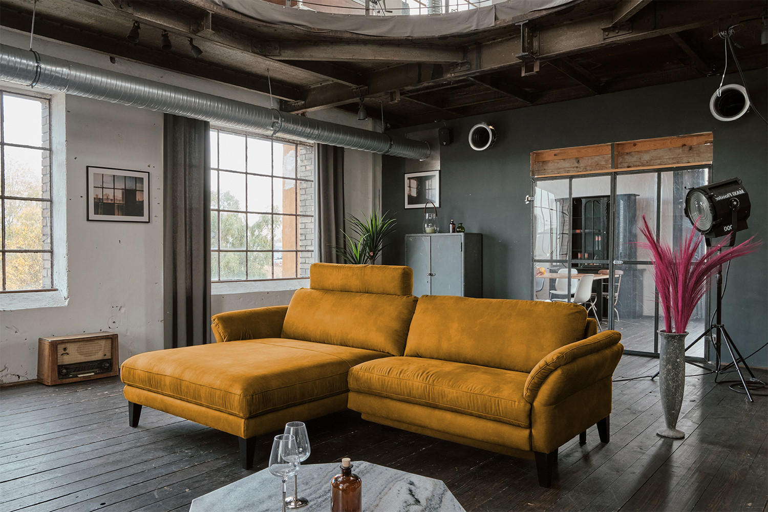 ECKSOFA MIT MOTORISCHER RELAXFUNKTION MALTA Gold Webstoff - Goldfarben/Schwarz, Buchenholz/Textil (302/175cm) - KAWOLA