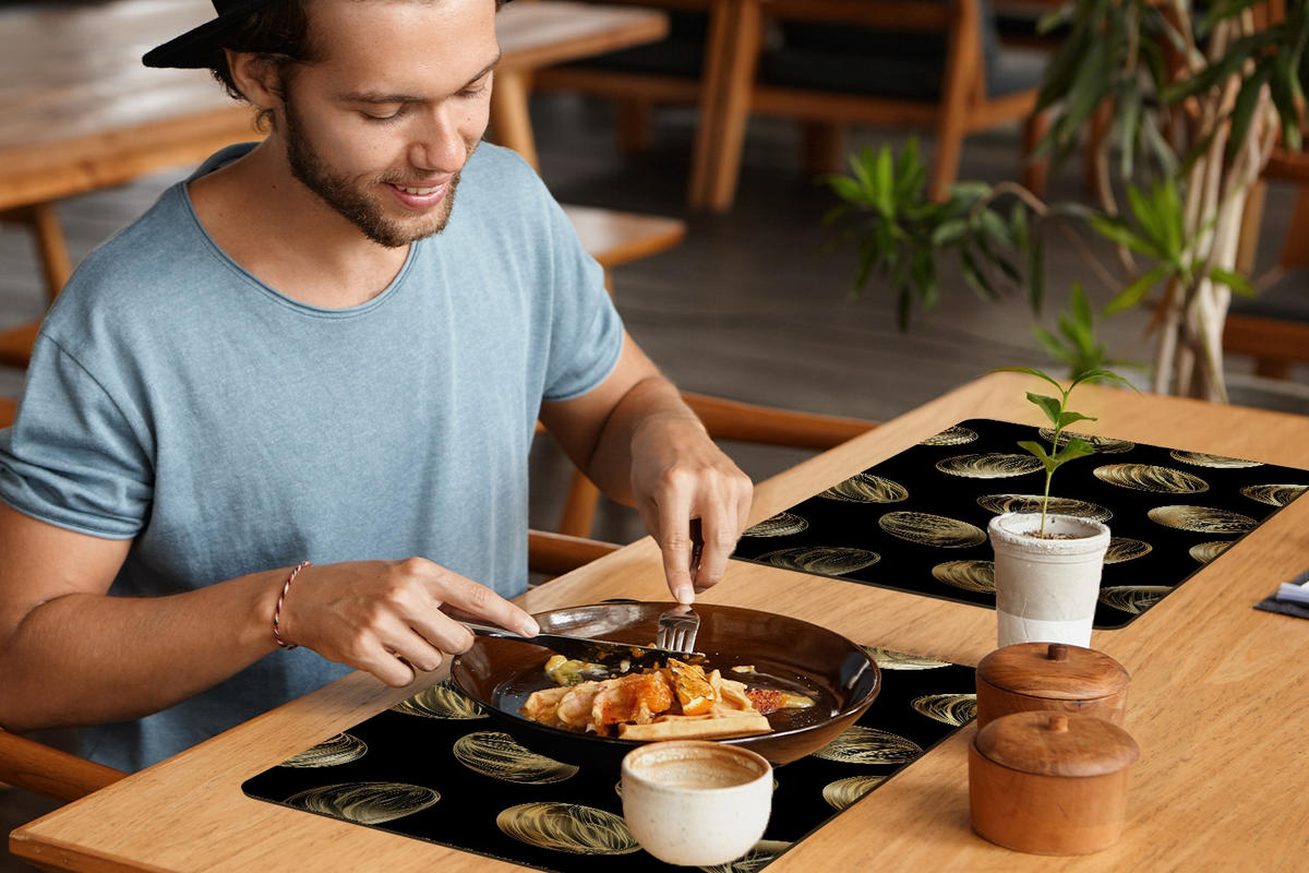 PLATZSETS 6er-Set Eier - Gold - Muster Placemats 45x30 cm - Schwarz, Kunststoff (0.3/45/30cm) - MuchoWow