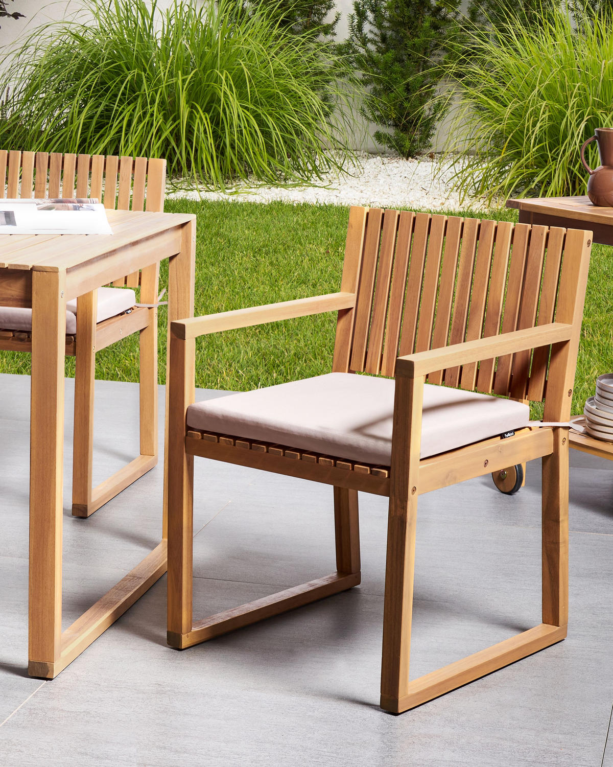 GARTENSTUHL 2er-Set Hellbraun/Beige Sassari Premium - Hellbraun/Beige, Holz (54/80/59cm) - Beliani