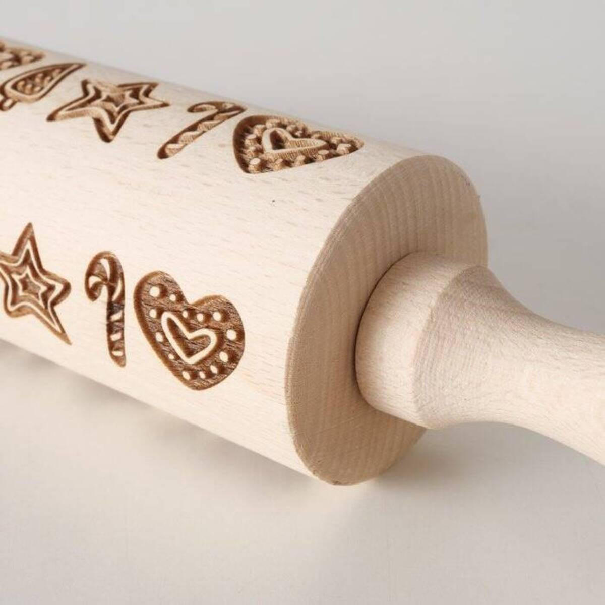 NUDELHOLZ Bakery Weihnachtsmuster - Beige, Holz (40cm) - Boltze Home