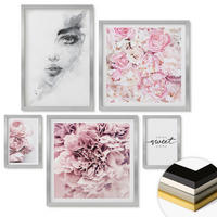 WANDBILDER 5er Set - 50x50 cm & 20x30 cm & 40x60 cm Silberner Rahmen - Pfingstrosenporträt einer Frau zu Hause - Silberfarben, Kunststoff (40/60cm) - ArtPrintCave