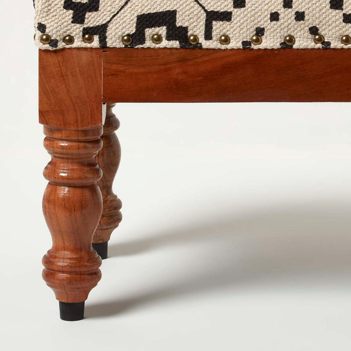HOCKER Reva mit Holzbeinen, schwarz-creme gemustert, 50/40/30 cm - Schwarz, Textil (30/40/50cm) - Homescapes