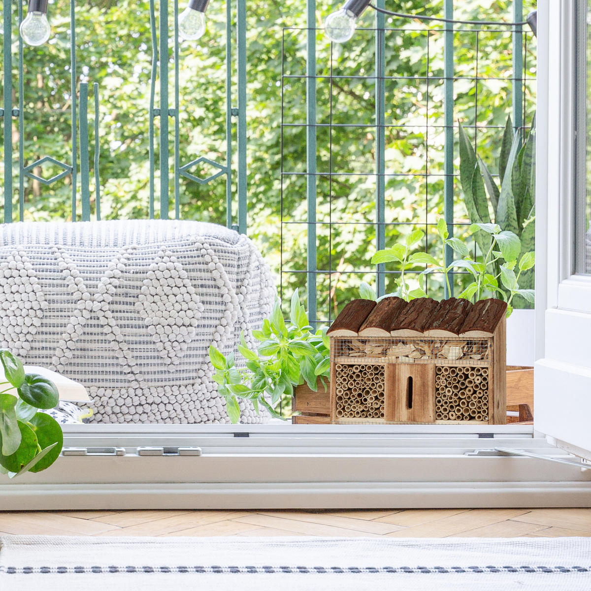 INSEKTENHOTEL - Hellbraun, Holz (30.5/31/9.5cm) - Relaxdays