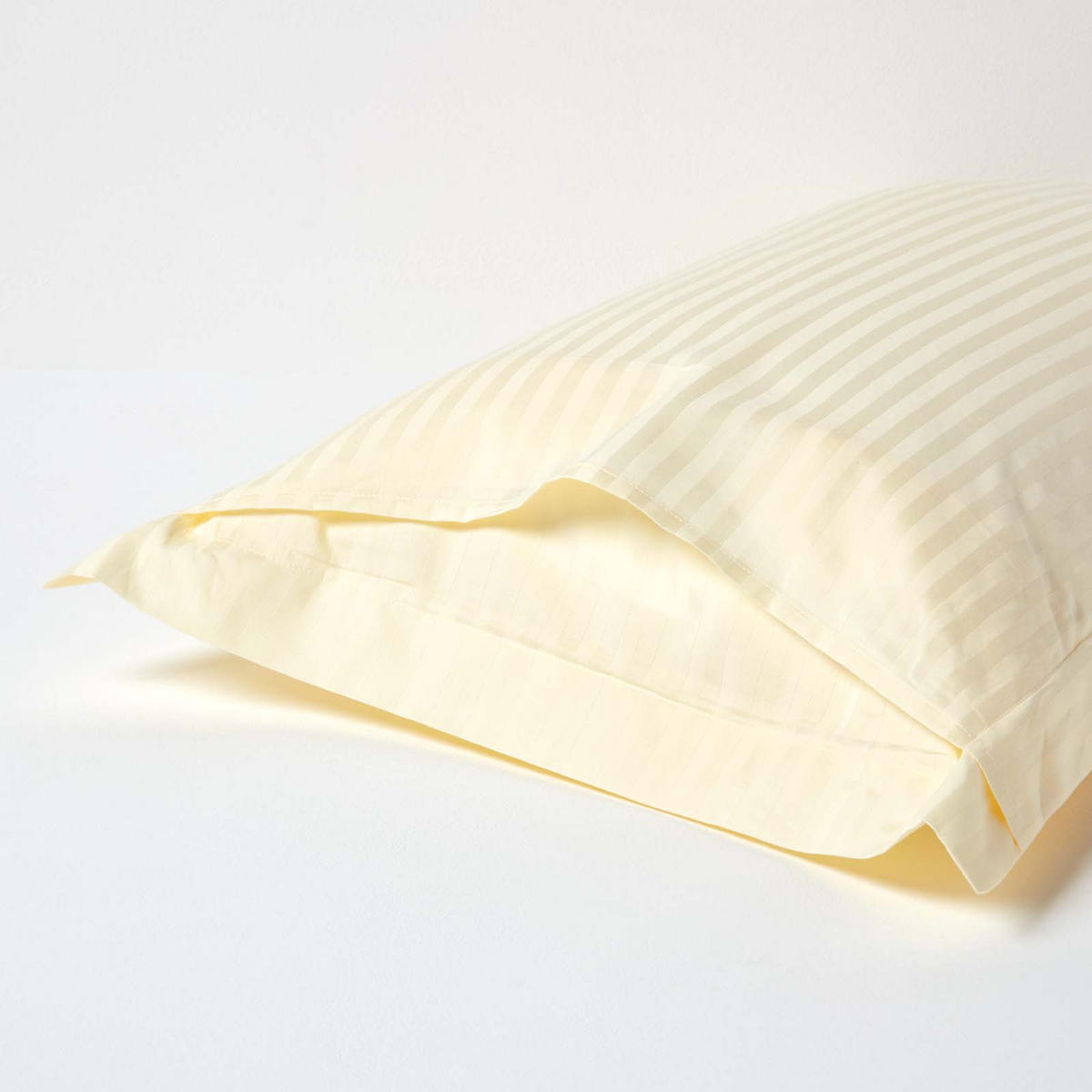 KISSENBEZUG Damast mit Stehsaum, Fadendichte 330 - Creme, Textil (48/74cm) - Homescapes