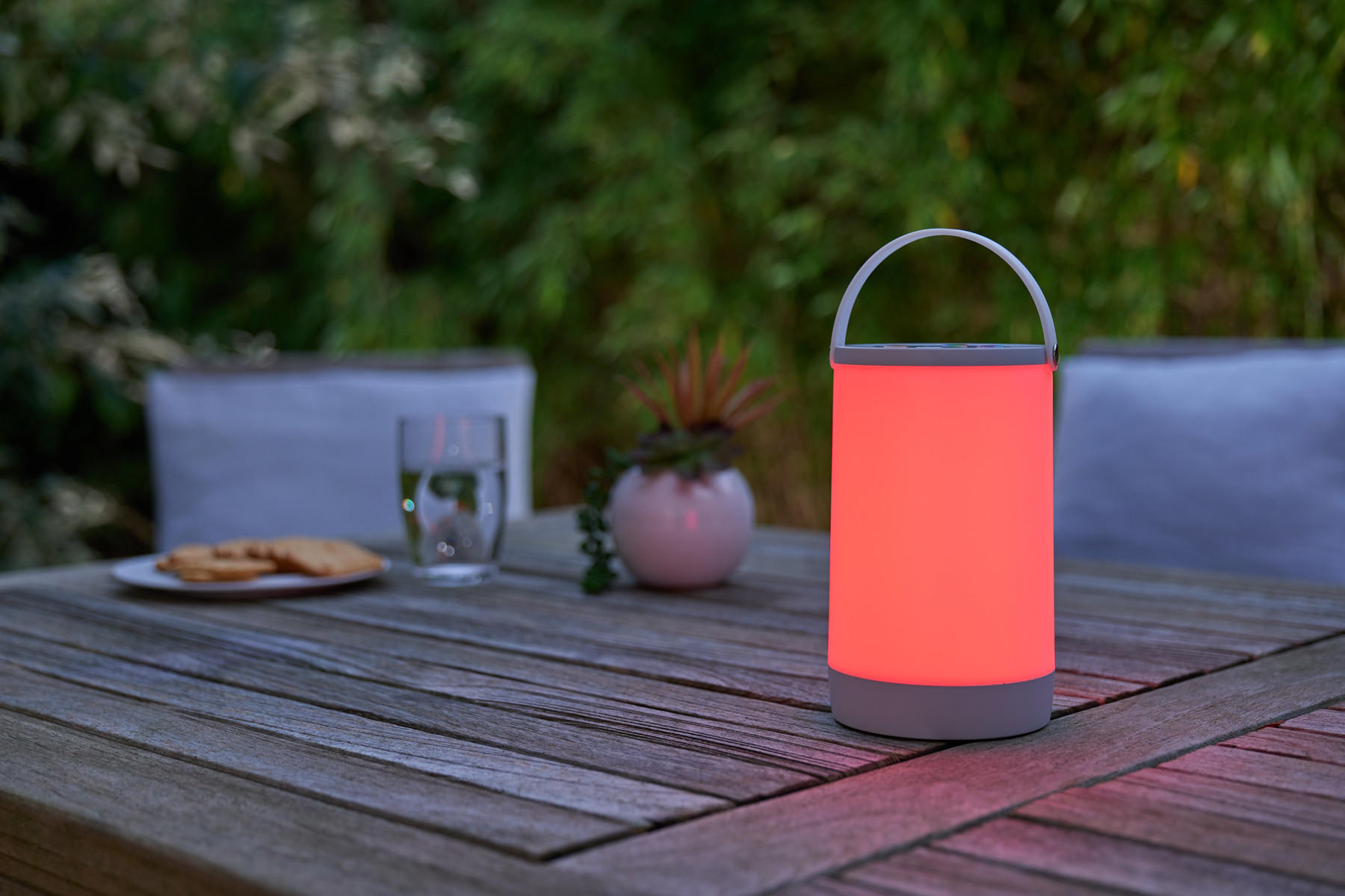 LED-AKKU-LATERNE - mit Farbwechsel und Soundsensor für stimmungsvolle Innen- und Außenbeleuchtung - Weiß, Kunststoff (10.5/10.5/17.5cm) - Northpoint