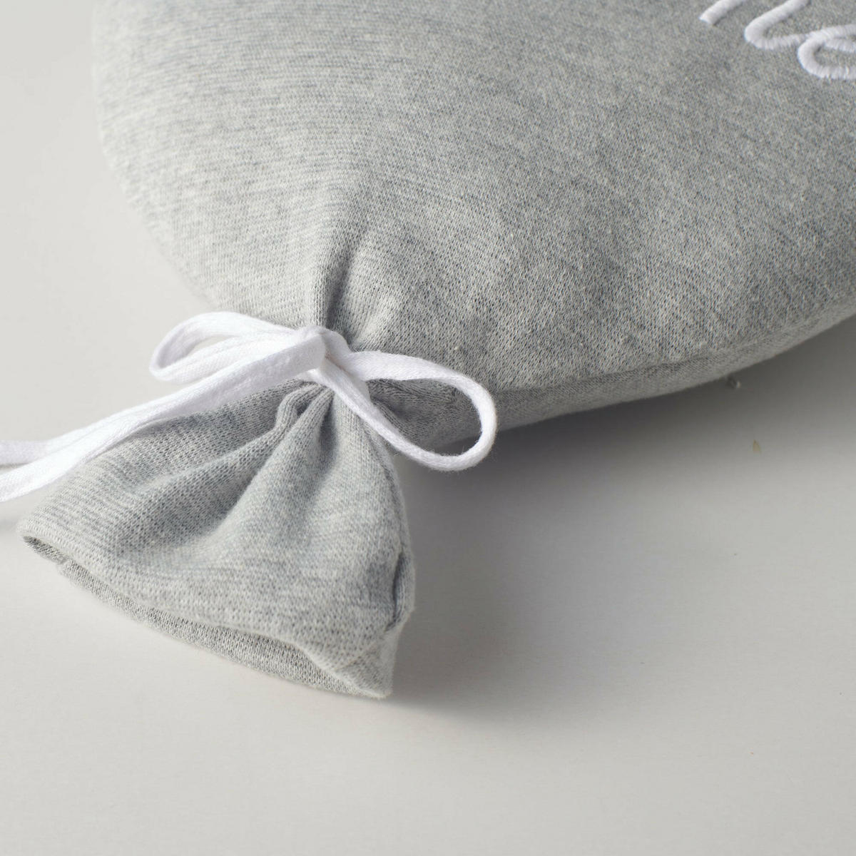 KISSEN Ballon "Welcome Little One" Grau - Grau, Textil (30/25cm) - nordic coast company