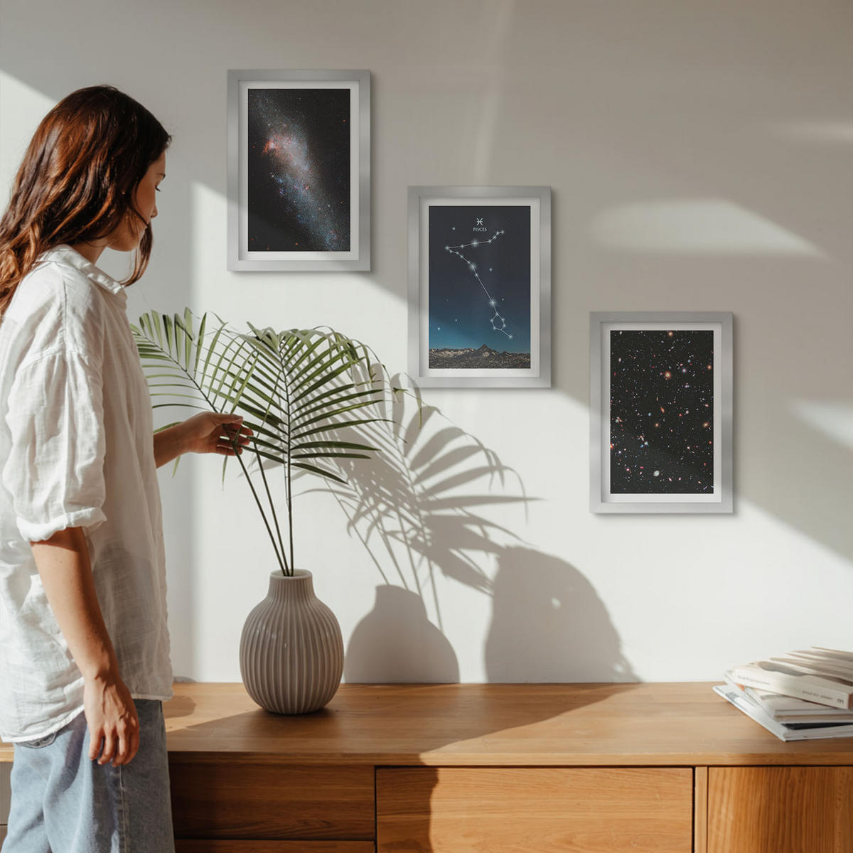 WANDBILDER 3er Set - 20x30 cm Silberner Rahmen - Die kosmischen Landschaften der Fische-Galaxie - Silberfarben, Kunststoff (20/30cm) - ArtPrintCave