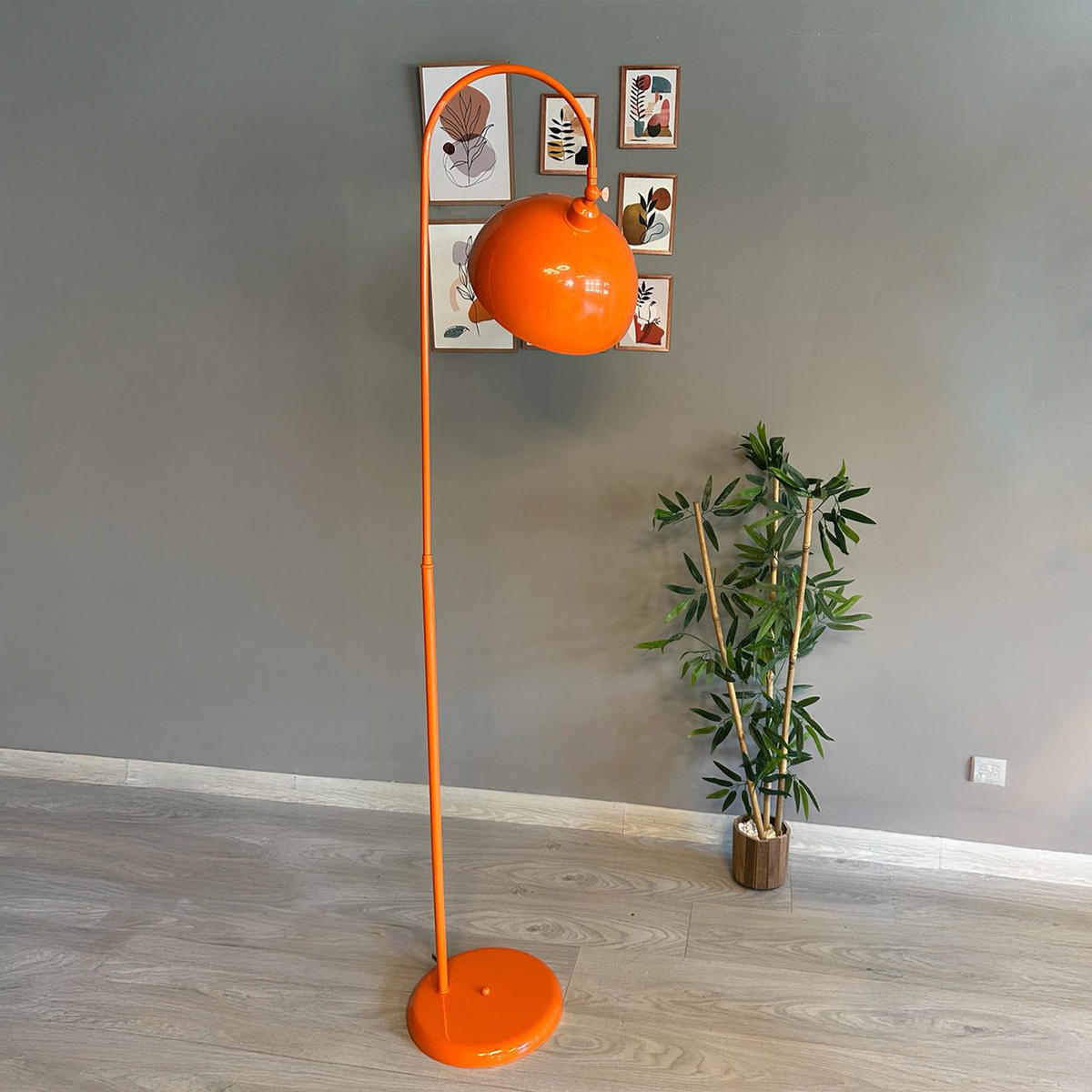 STEHLAMPE Gorkiede E27, verstellbarer Lampenschirm aus Metall - Orange, Metall (37/37/170cm) - Bamyum