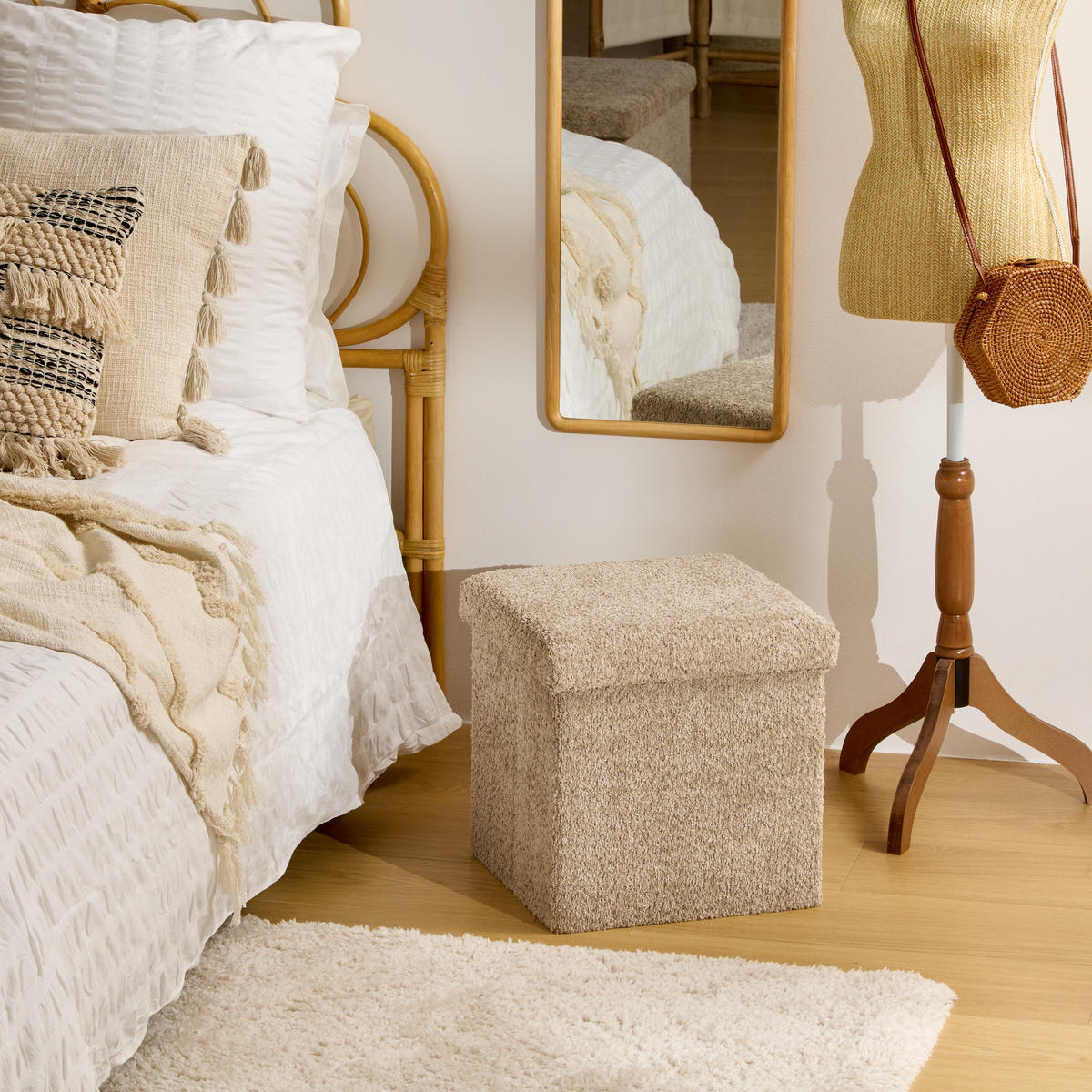 POUF Soana 38/38/38 cm - Beige, Holzwerkstoff (38/38/38cm) - Atmosphera Createur d´interieur