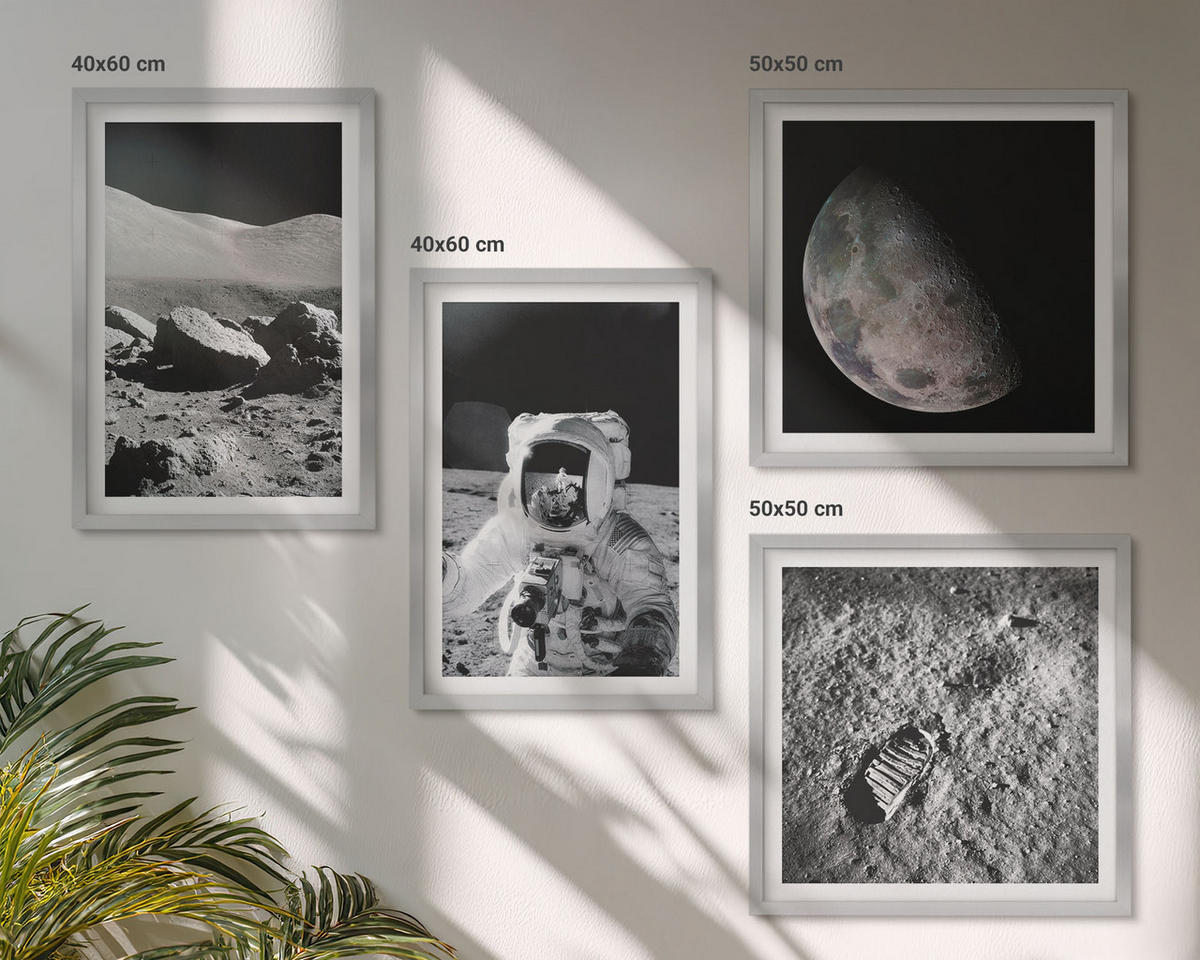 BILDER SET 4er Set - 50x50 cm & 40x60 cm Silberner Rahmen - Fußabdruck eines Astronauten auf dem Mond - Silberfarben, Kunststoff (50/50cm) - TULUP