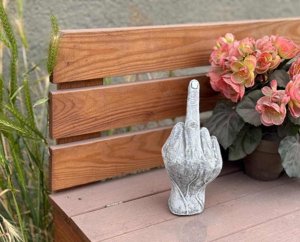 STEINFIGUR Stinkefinger Mittelfinger frostfest massiver Steinguss - Grau, Stein (9/18/7cm) - stoneandstyle