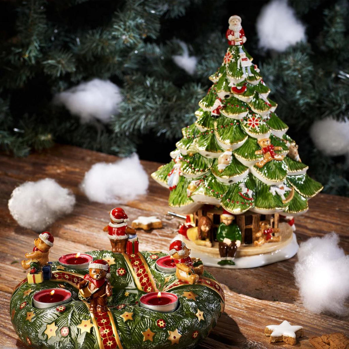 DEKOFIGUR TANNENBAUM MIT KINDERN Christmas Toys Memory bunt - Multicolor, Keramik (22/30.5/22.5cm) - Villeroy & Boch