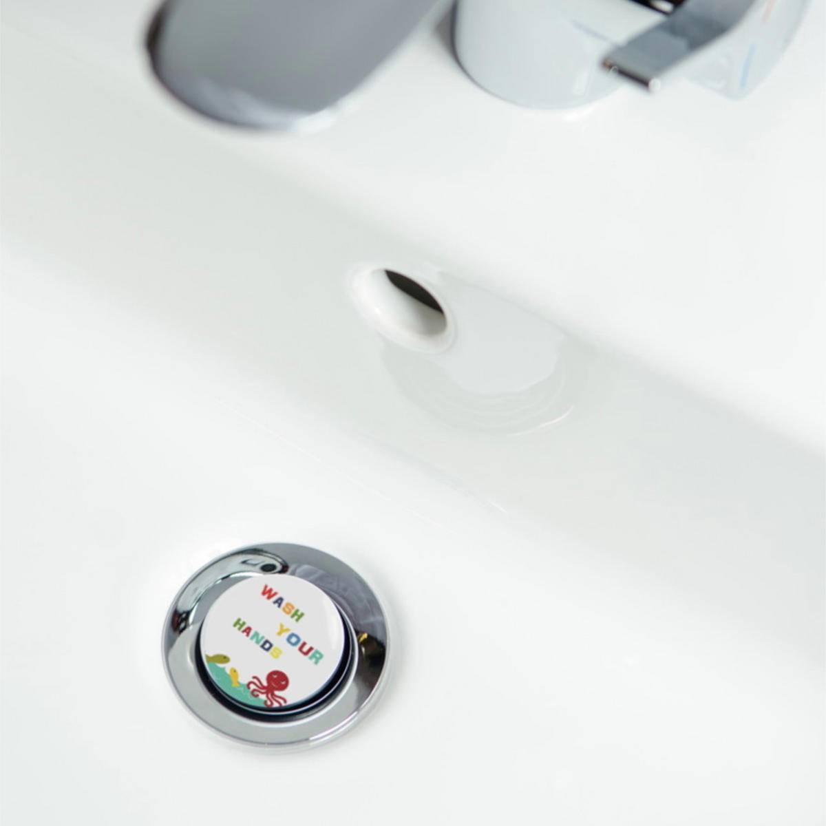 WASCHBECKENSTÖPSEL Wash Your Hands - Multicolor, Kunststoff/Metall (4/7/7cm) - Sanilo